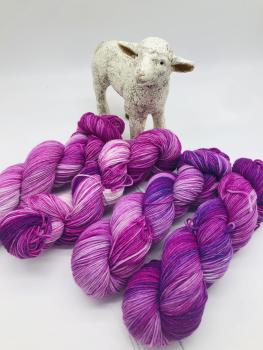 Sockenwolle Merino hightwist handgefärbt