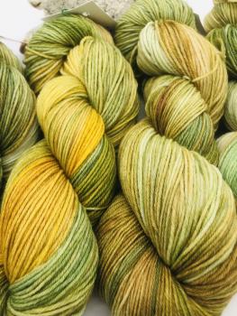 Sockenwolle Merino hightwist handgefärbt