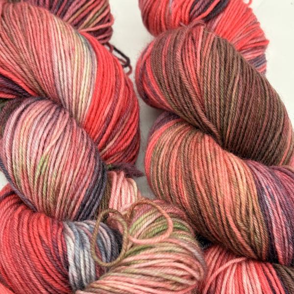 Sockenwolle 4-fach 100g - Rote Rosen