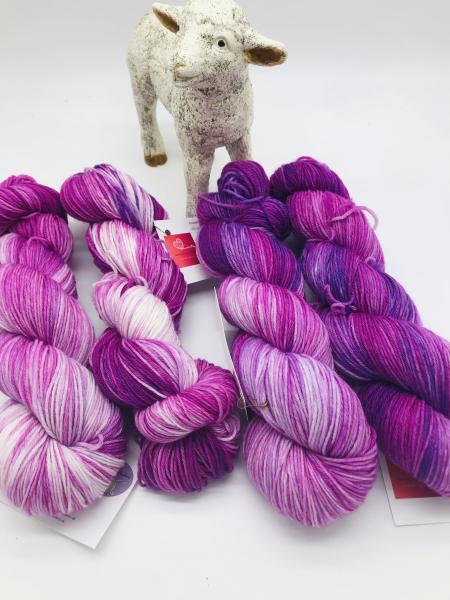 Sockenwolle Merino hightwist handgefärbt