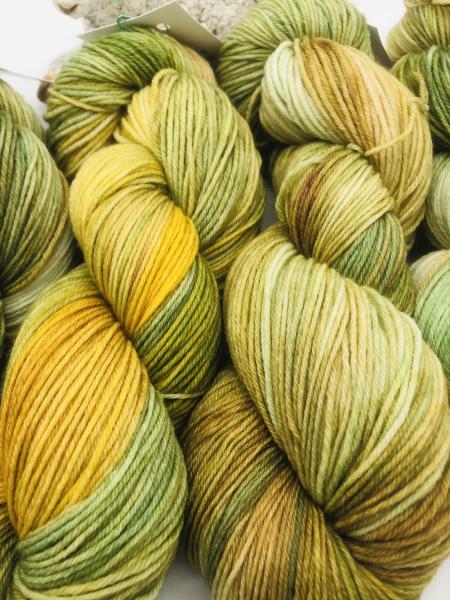 Sockenwolle Merino hightwist handgefärbt