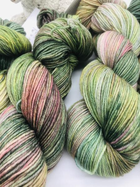 Sockenwolle Merino hightwist handgefärbt