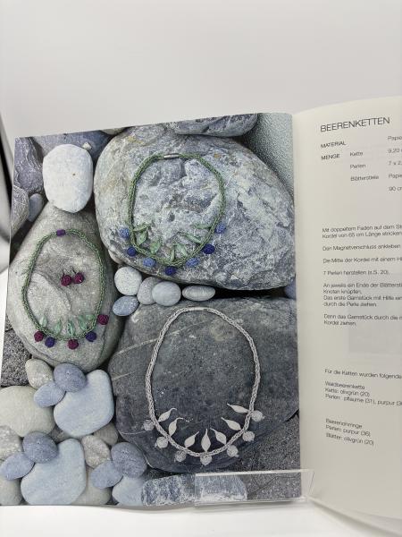 Maschenschnmuck - Papiergarn trifft Strickring