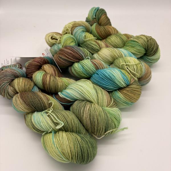 Sockenwolle handgefärbt